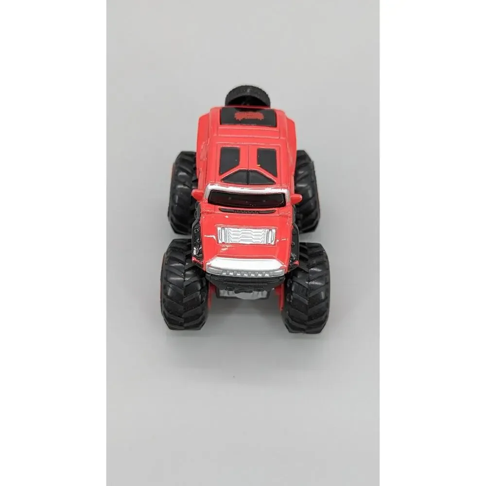 Maisto Diecast 4x4 Monster Trucks Black Road to the Grave & Red Dirt Demons 1/64